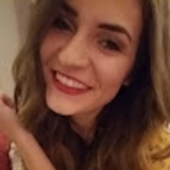 Meet your Posher, Megan - Picture 1 of 1